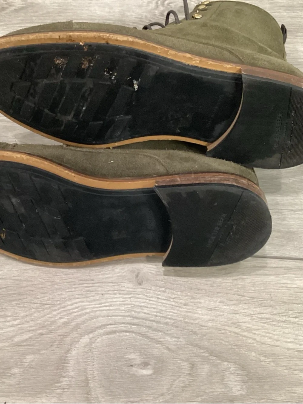 Shoe The Bear classic olive